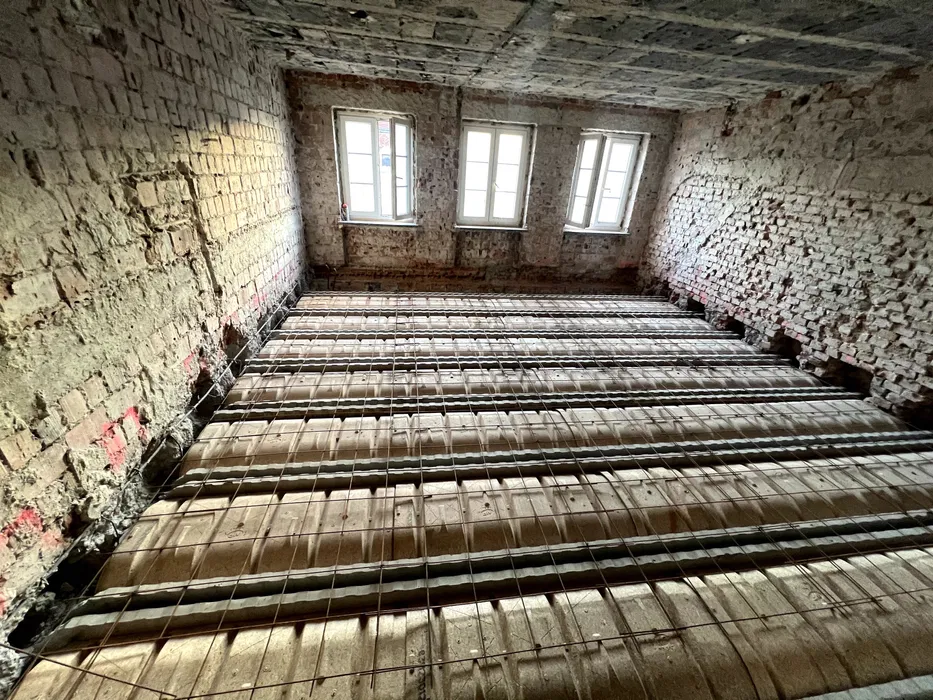 Budowy Przebudowy budynków kamienic hal magazynów remonty domów biur