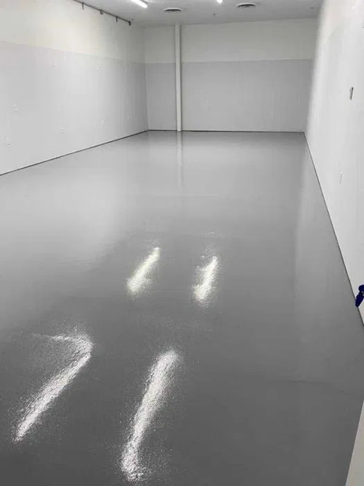 Naprawa posadzek betonowych przemyslowych zywicznych podjazdy betonowe