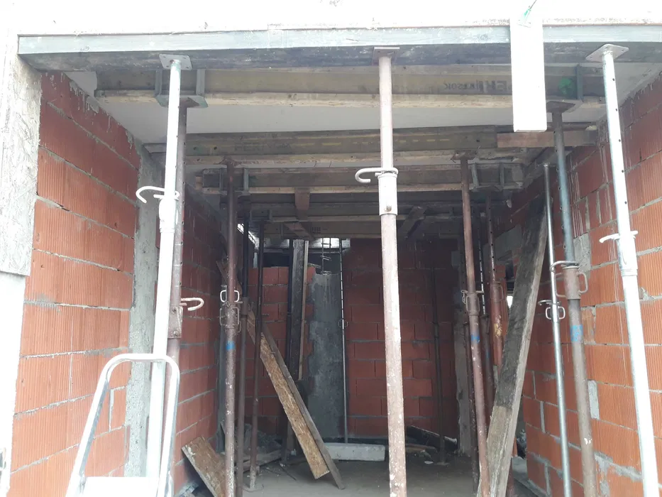 wynajem , wypożyczę rusztowanie , stemple , dźwigary, płyty szalunkowe