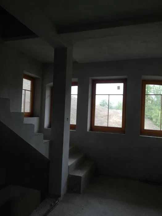 Tynki Maszynowe cementowo wapienne oraz gipsowe