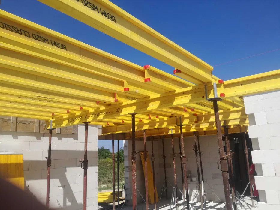 Wynajem wypożyczalnia szalunków stropowych, szalunki stropowe, stemple