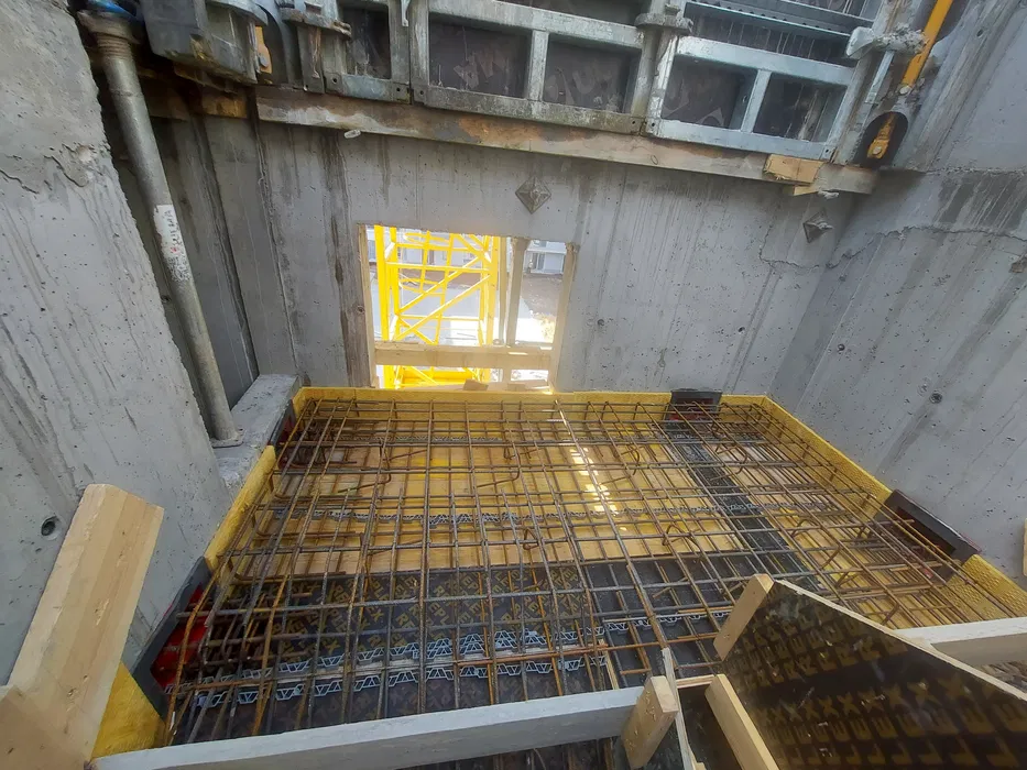 Schody betonowe, budowa domów. Murarze, zbrojarze, cieśle.