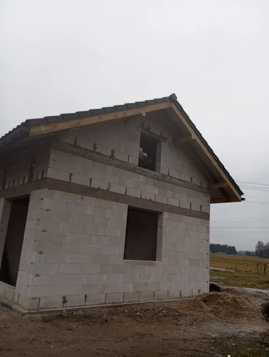 Budowa domów fundamenty ściany dobudówki