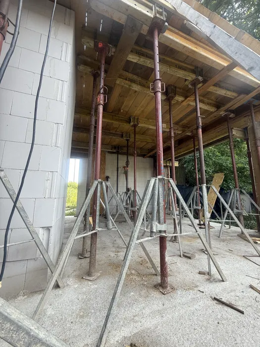 Wynajem stempli metalowych od 20 gr/szt doki korony trójnogi płyty