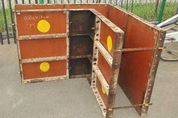 Szalunki, blaty, płyty szalunkowe do fundamentów - WYNAJEM