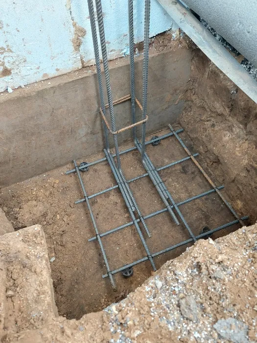 Budowa domów. Schody betonowe. Wylewki. Płytki.