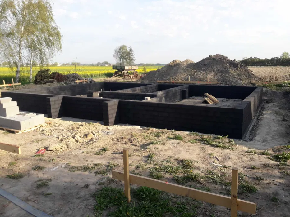 Budowa domu z materiałem i bez materiału , usługi budowlane , nadzór