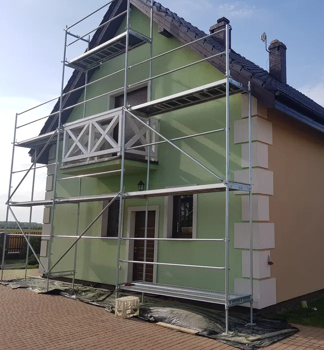 Wynajmę rusztowanie elewacyjne plettac