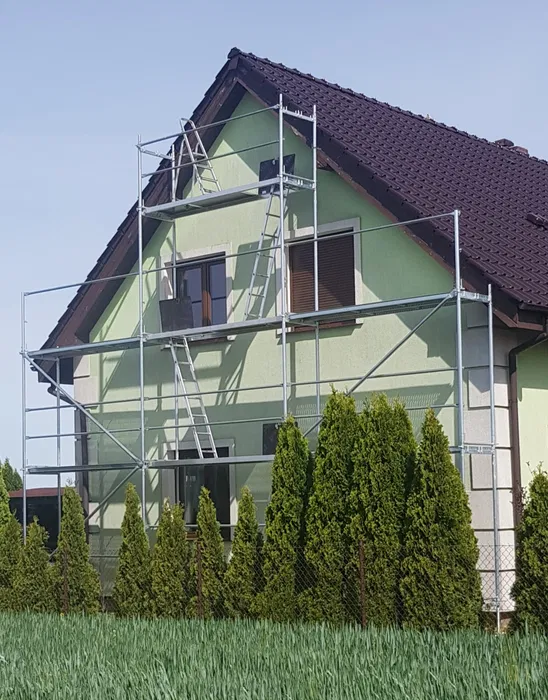 Wynajmę rusztowanie elewacyjne plettac