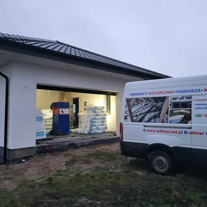 Ocieplenia wełną celulozą stropodachy wdmuchiwania mury dwuwarstwowe