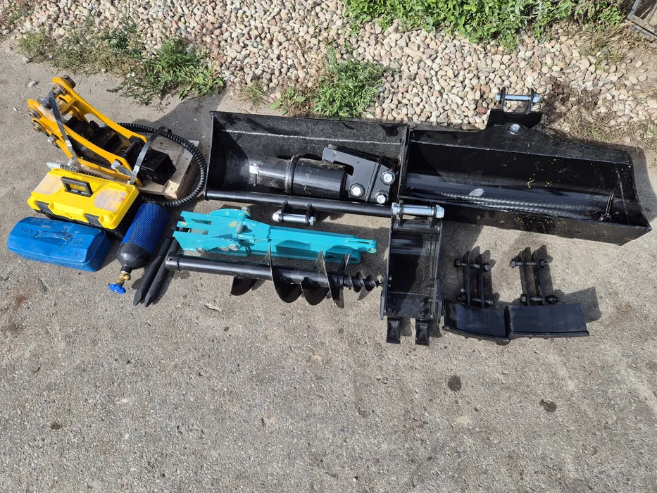 Wynajem Usługi budowlane Minikoparka. 1.8 T . + Osprzęt.