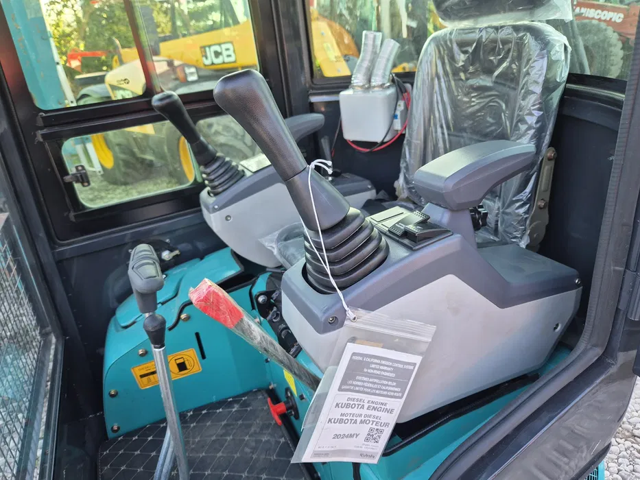 Wynajem Usługi budowlane Minikoparka. 1.8 T . + Osprzęt.