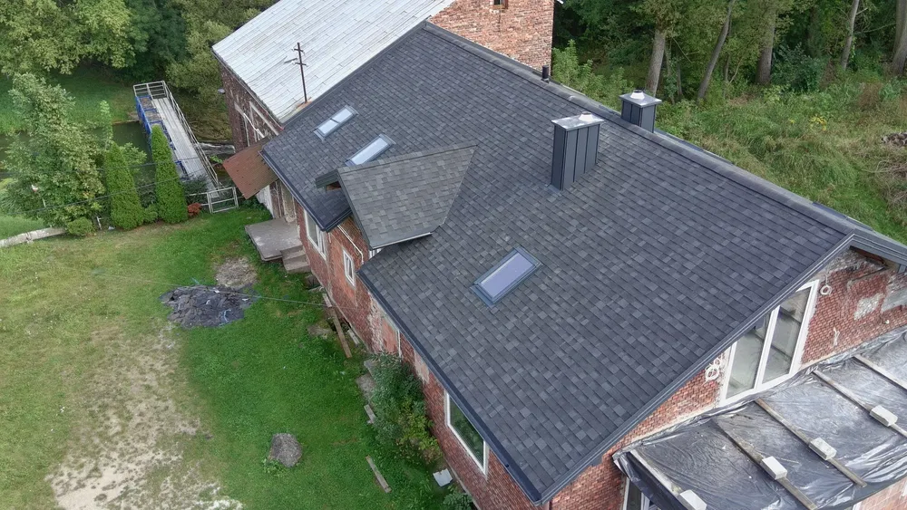 DACHY Usługi dekarsko-ciesielskie. Więźby dachowe, pokrycia, obróbki.