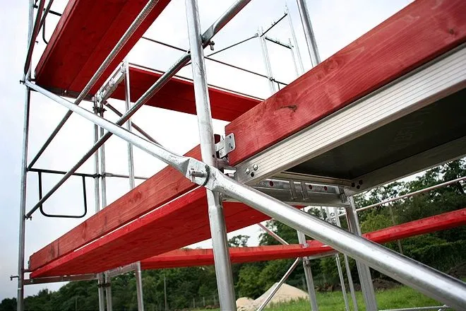 Szalunki Wynajem szalunków lekkich aluminiowy Dźwigary Podpory Sklejka