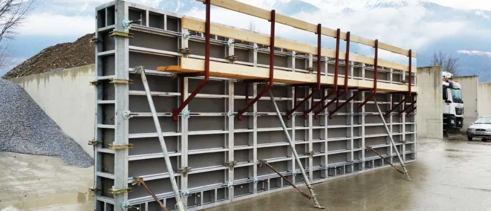 Szalunki Wynajem szalunków lekkich aluminiowy Dźwigary Podpory Sklejka