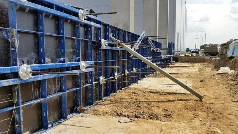 Wynajem szalunków i rusztowań deskowania