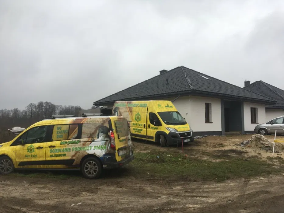 Piana icynene, ocieplenie poddasza, natrysk piany, pianka PUR