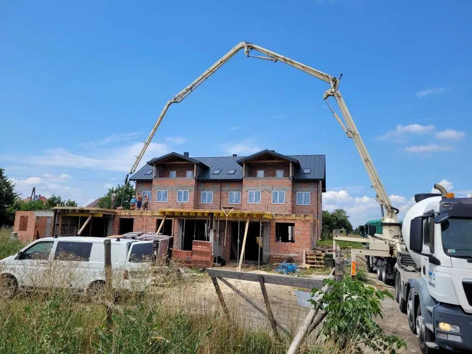 Budowa domu / Więźby / Płyty fundamentowe / Płyty denne / Elewacja