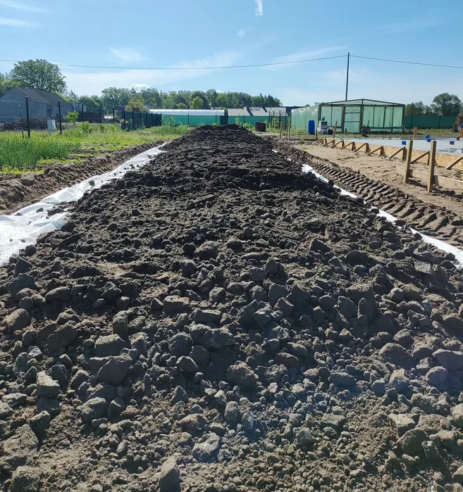 Budowa dróg dojazdowych utwardzenie placu gruz betonowy kamień łamany