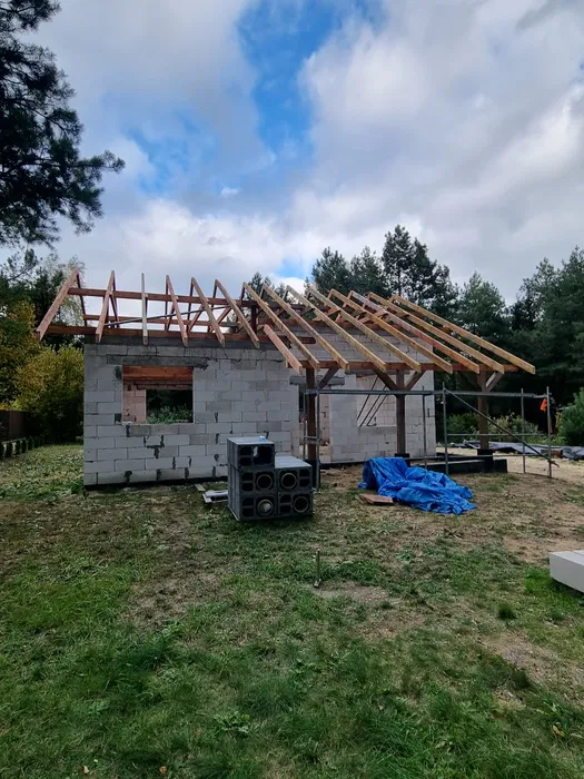Usługi remontowo-budowlane wykończenia przebudowy. Dachy, budowy domów