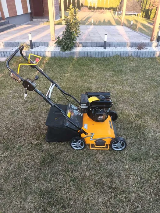 Wynajem rusztowań choinkowych