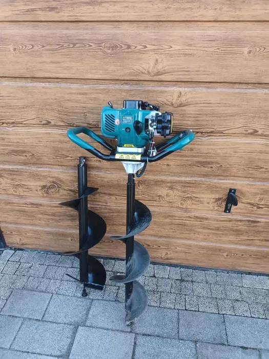 Wynajem rusztowań choinkowych