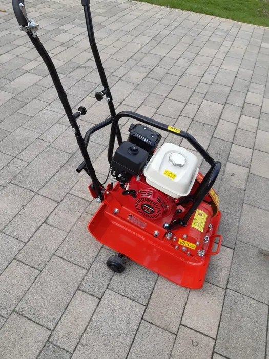 Wynajem rusztowań choinkowych