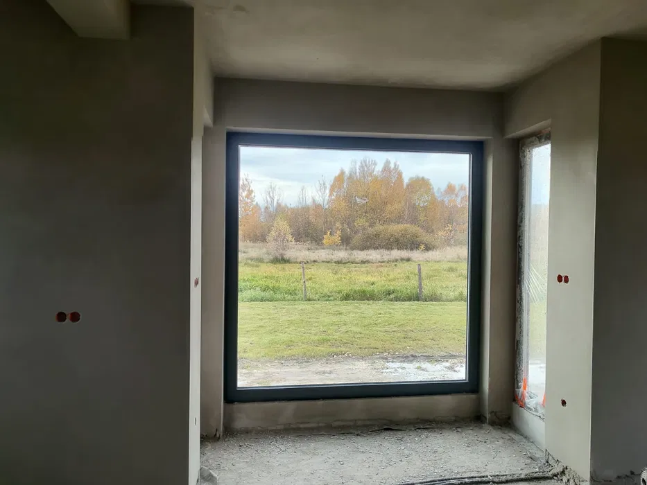 Tynki maszynowe cementowo wapienne