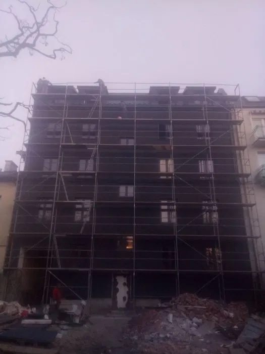 Wynajem rusztowań wypożyczalnia rusztowania elewacyjne fasadowe bosta