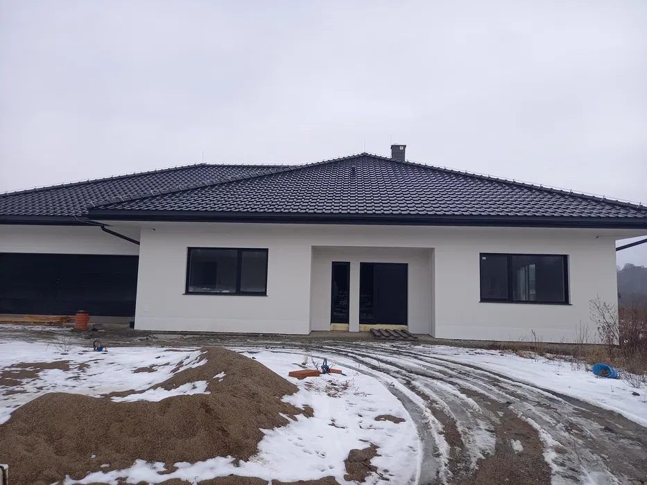 Budowa domów/Usługi budowlane / Remonty / Wykończenia wnętrz