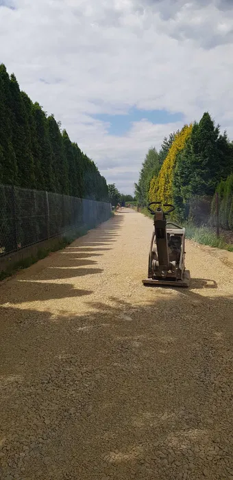 Naprawa budowa-drogi dojazdowe kamień kliniec gruz-Krasne