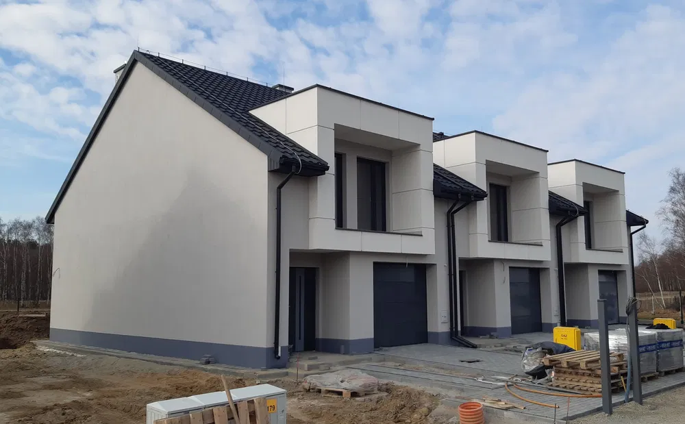 Usługi dekarskie Dachy płaskie i skośne Okuwanie kominów