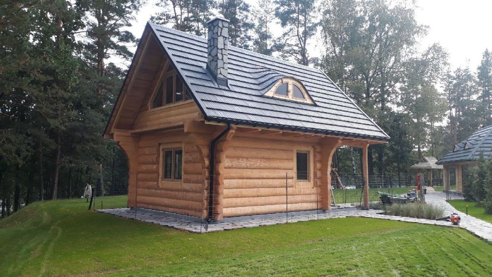 Domy całoroczne z bali naturalnych, świerkowych.