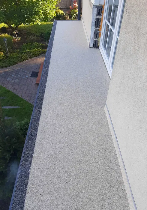 Kamienny Dywan/Posadzki kwarcowe/Hydroizolacje/Obróbki blacharskie