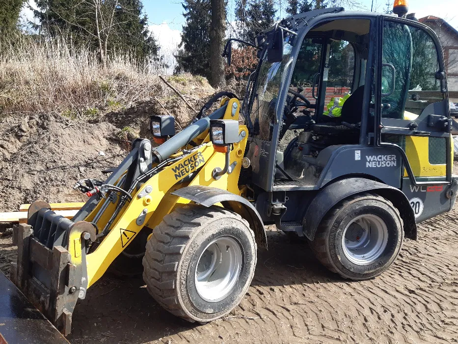 Wynajem : wiertnica koparka walec młot piła zagęszczarka stemple HDS