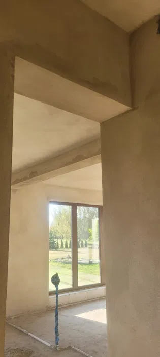 Tynki wapienno-cementowe nakładane ręcznie - zdrowo i solidnie.