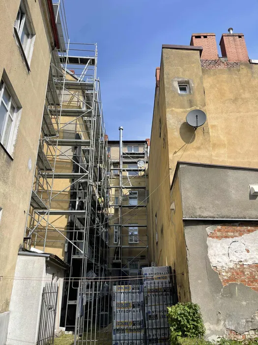 Rusztowania Wynajem rusztowan elewacyjne, klinowe, chinka montaz
