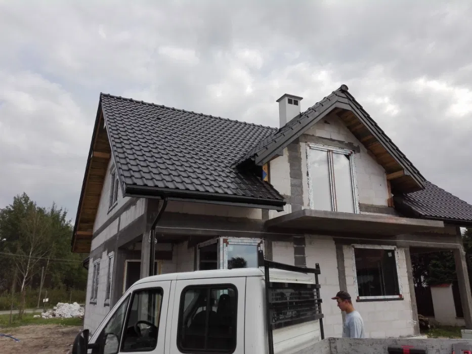 Cieśla, Dekarz usługi ciesielsko-dekarskie. Więźba pokrycie dachu.