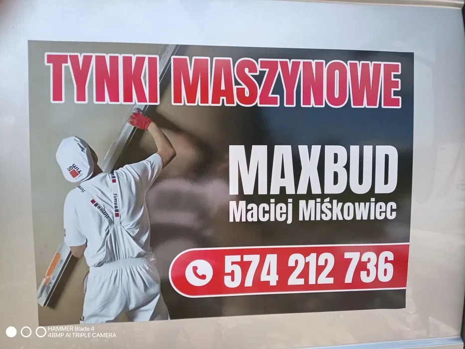 Tynki maszynowe gipsowe , cementowo wapienne .Hybrydowe
