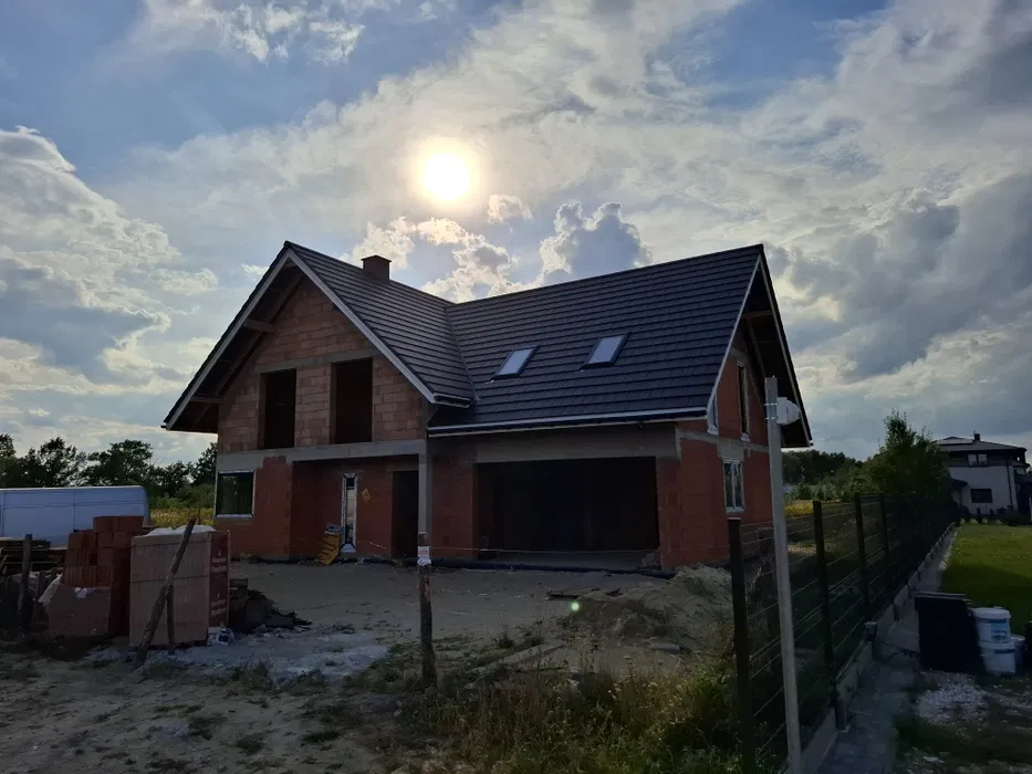 Usługi dekarskie Dekarz pokrycia dachowe Dachy Cieśla