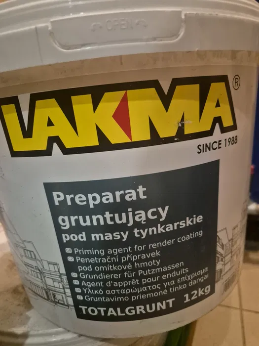 Wynajem rusztowan Rusztowania elewacyjne