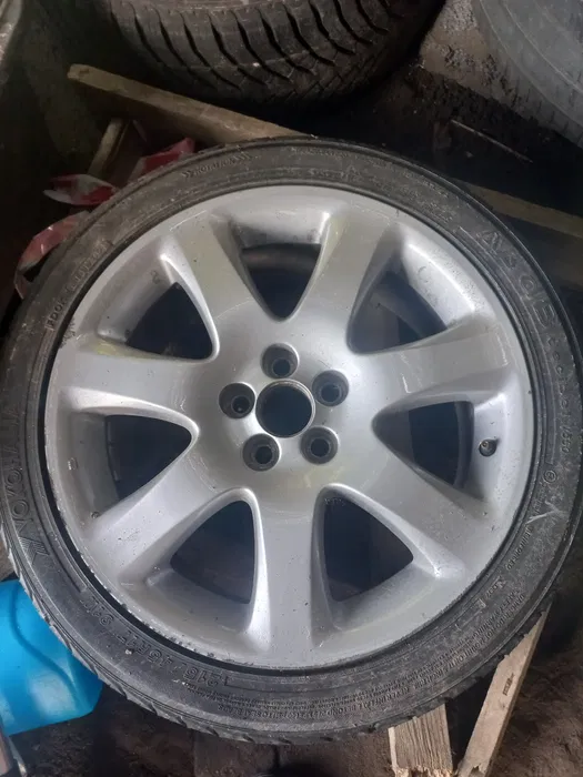 Wynajem rusztowan Rusztowania elewacyjne