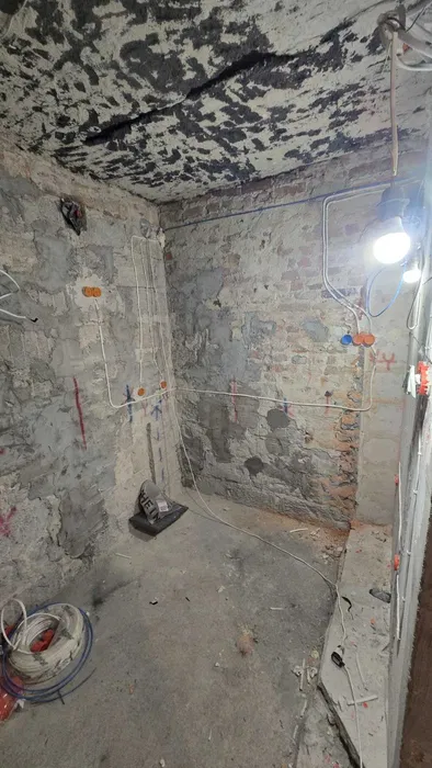 Zlecę wykonanie tynków cementowo wapiennych ok 300m2