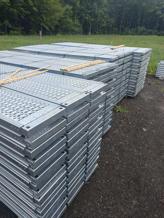 Wynajem Rusztowań Elewacyjnych