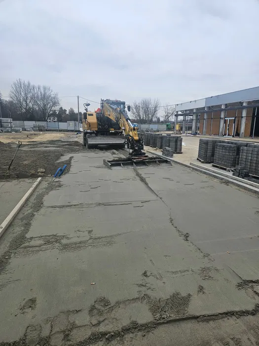 Układanie kostki brukowej powierzchnie przemysłowe place drogi chodnik
