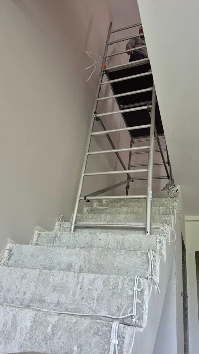 Wypożyczę rusztowanie 4m na schody aluminiowe mobilne do wnętrz