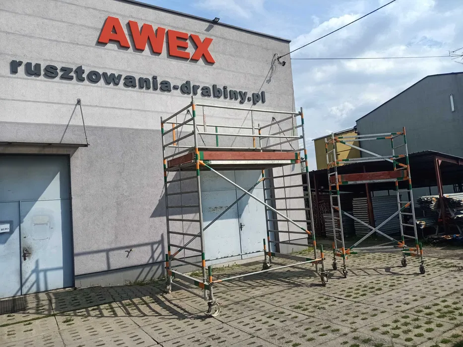 Wynajem rusztowań, rusztowania elewacyjne, rusztowania przejezdne