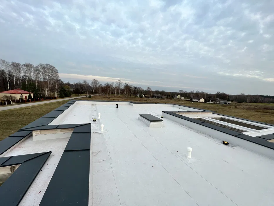 Dachy płaskie tarasy Resitrix papa termozgrzewalna EPDM PVC BAUDER SIK