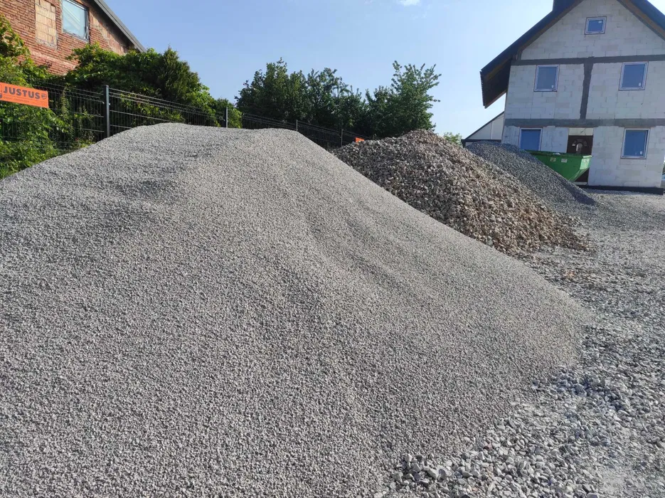 Wypożyczalnia wynajem rusztowanie elewacyjne warszawskie Pletac Kraków