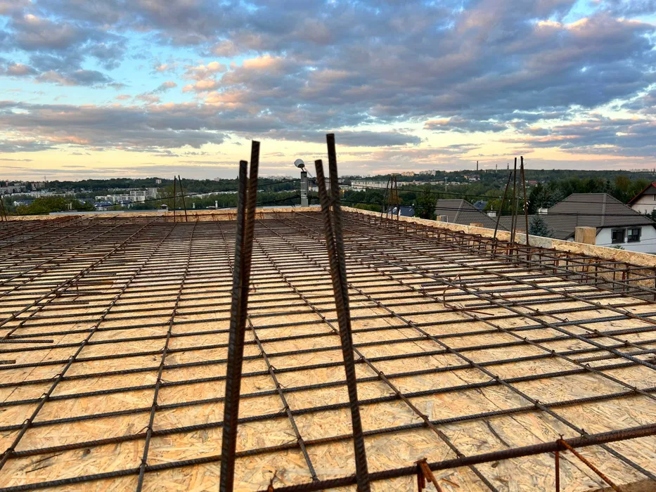 Żelbet: fundamenty, stropy monolityczne, SSO/SSZ